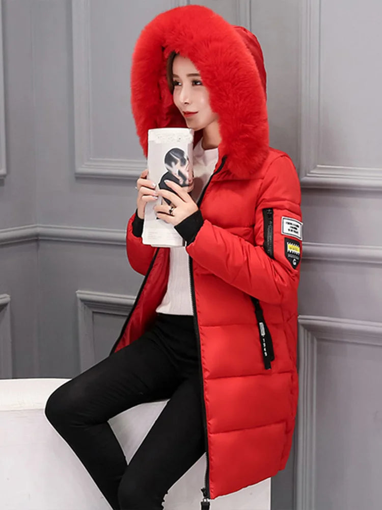 Casaco Feminino Para Inverno com Capuz e Gola Parka Elegante - (Promoção de Inverno 2025)