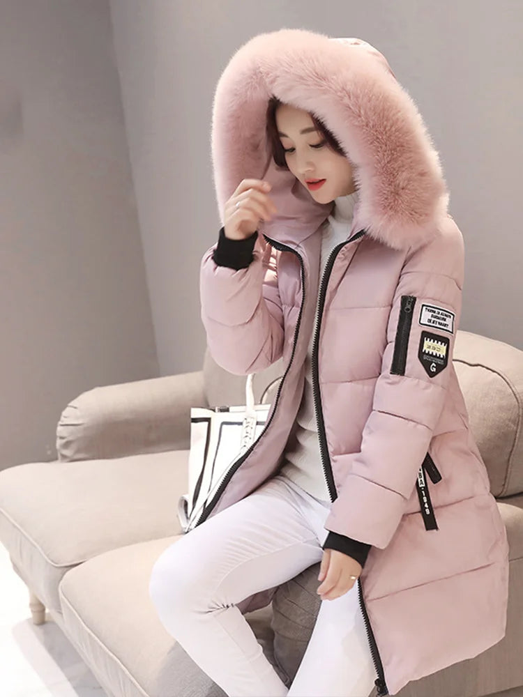Casaco Feminino Para Inverno com Capuz e Gola Parka Elegante - (Promoção de Inverno 2025)